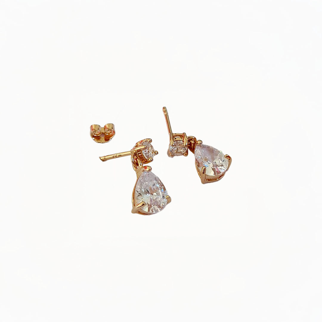Boucle d'oreille pendante plaqué or zirconium 1,5 cm Gigi Bellaime 4