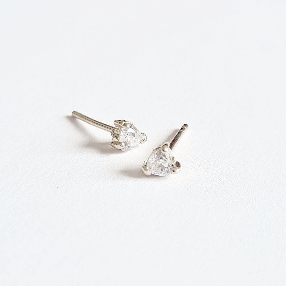Boucle d'oreille coeur puce argent 925 zirconium Heart of Glass Bellaime 4