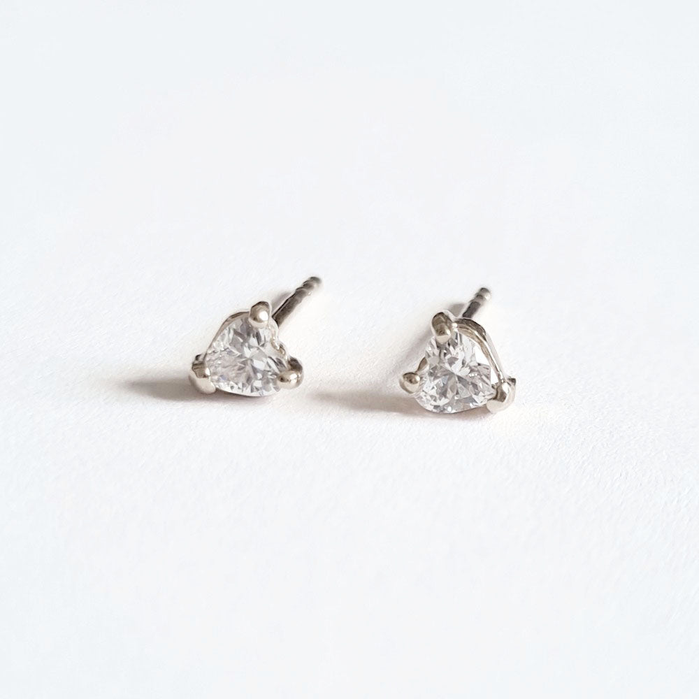 Boucle d'oreille coeur puce argent 925 zirconium Heart of Glass Bellaime 6