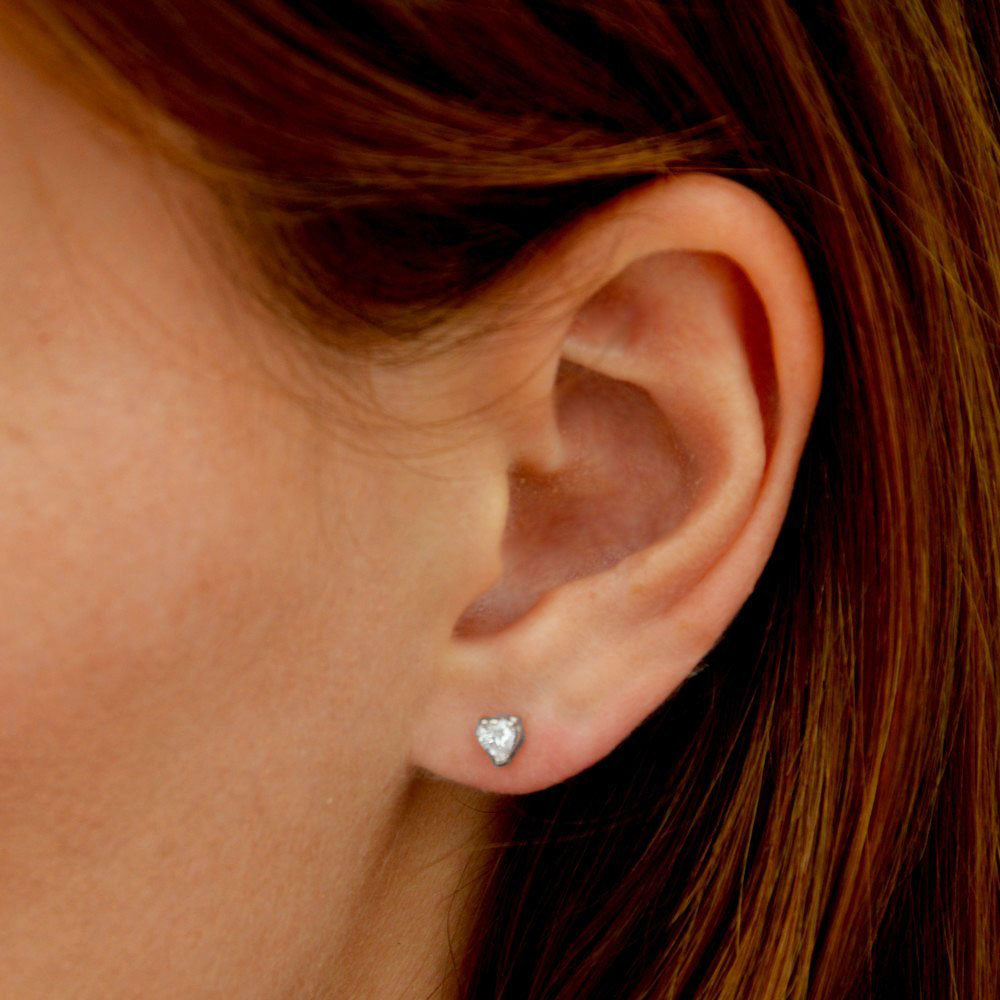 Boucle d'oreille coeur puce argent 925 zirconium Heart of Glass Bellaime 2