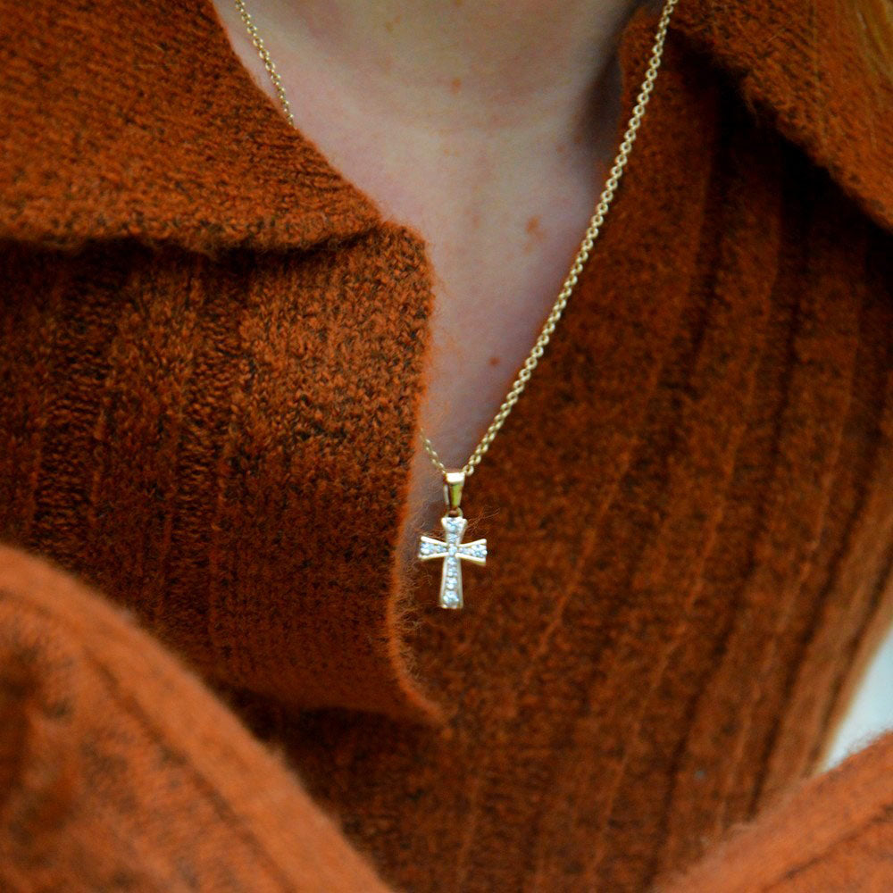 Collier croix femme plaqué or 18K zirconium Bellaime
