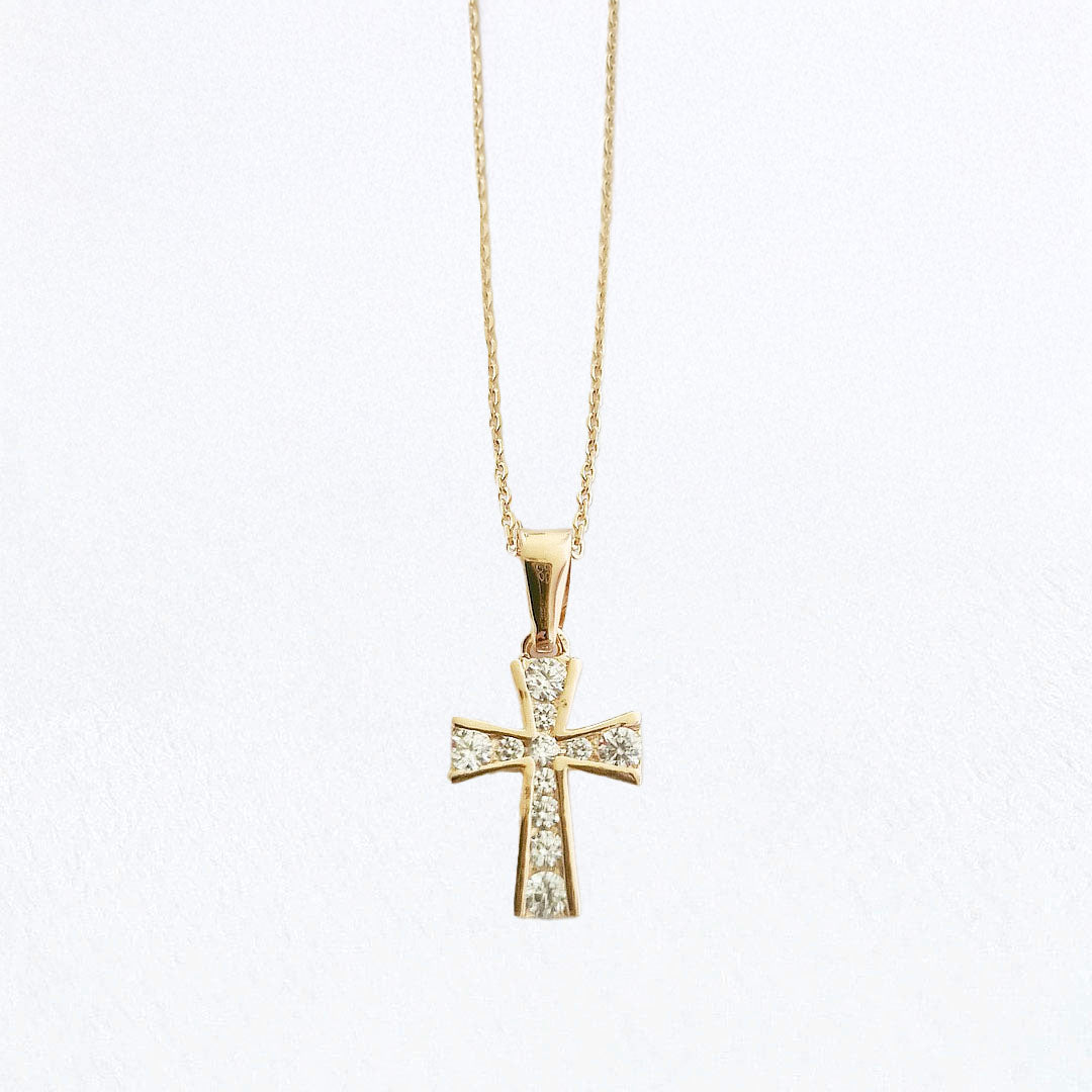 Collier croix femme plaqué or 18K zirconium Bellaime 4