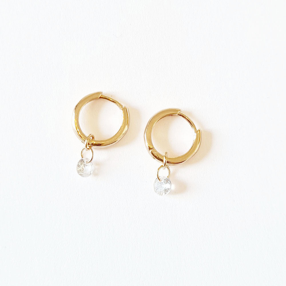 Boucles d'oreilles créoles plaqué or 18K 1,5 cm Elda Bellaime 4