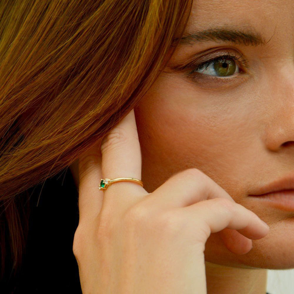 Bague solitaire plaqué or 18K zirconium vert Alberta Bellaime 2