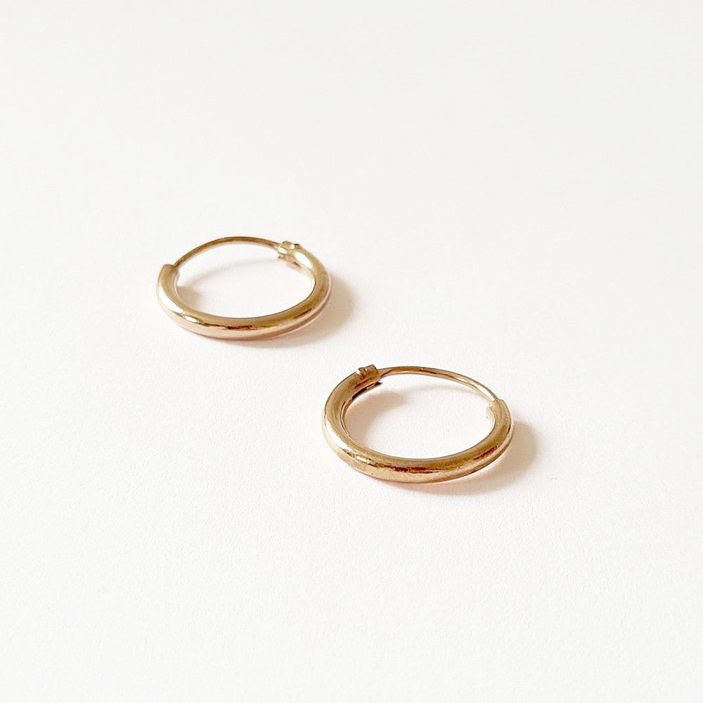 Boucles d'oreilles créoles plaqué or 18K 1,4 cm Basic & Perfect Bellaime 4