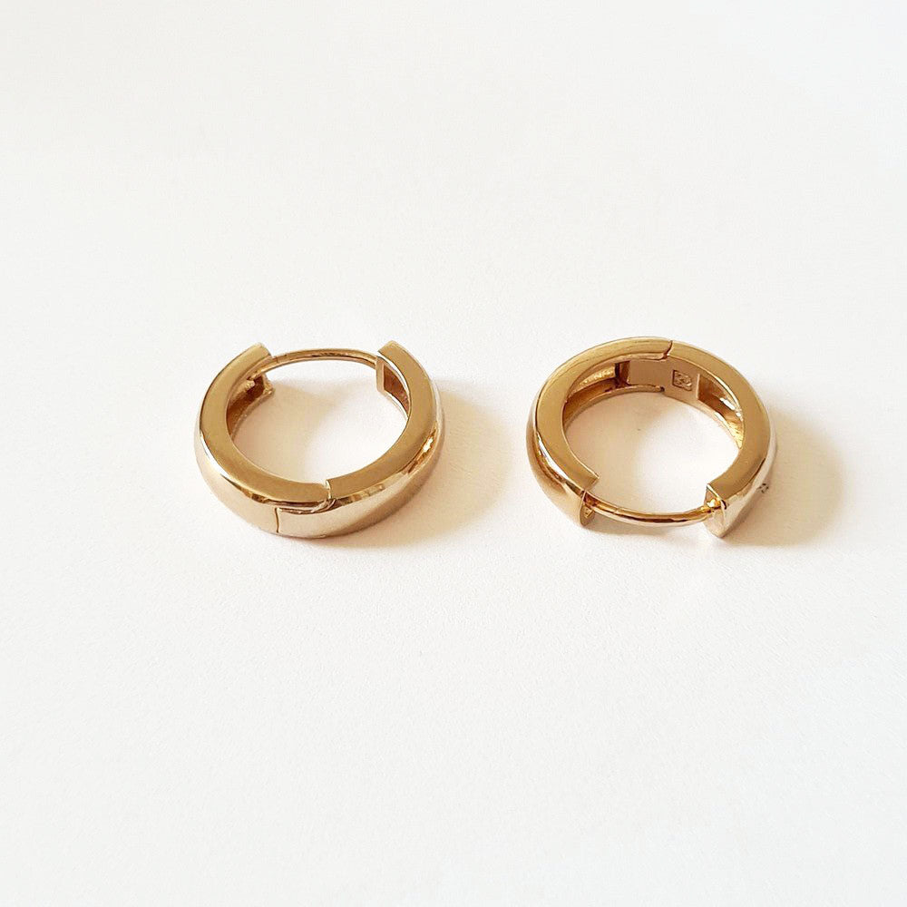 Boucles d'oreilles créoles plaqué or 18K 1,5 cm Buggy Bellaime 3