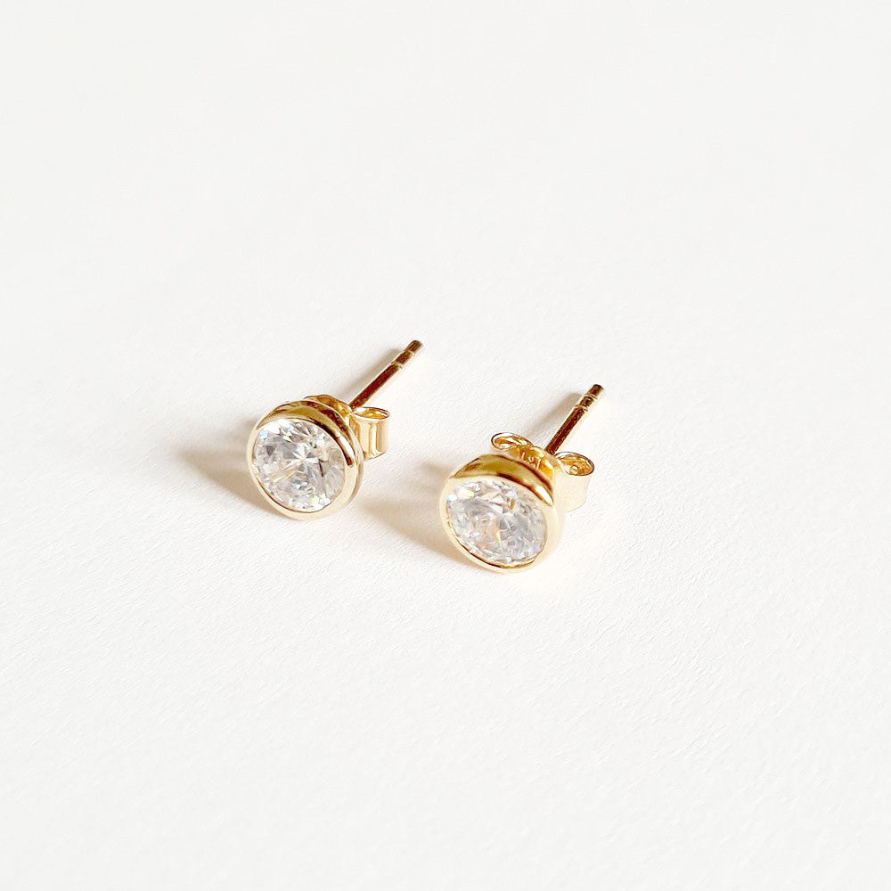 Puces d'oreilles plaqué or 18K zirconium Joy Bellaime 2
