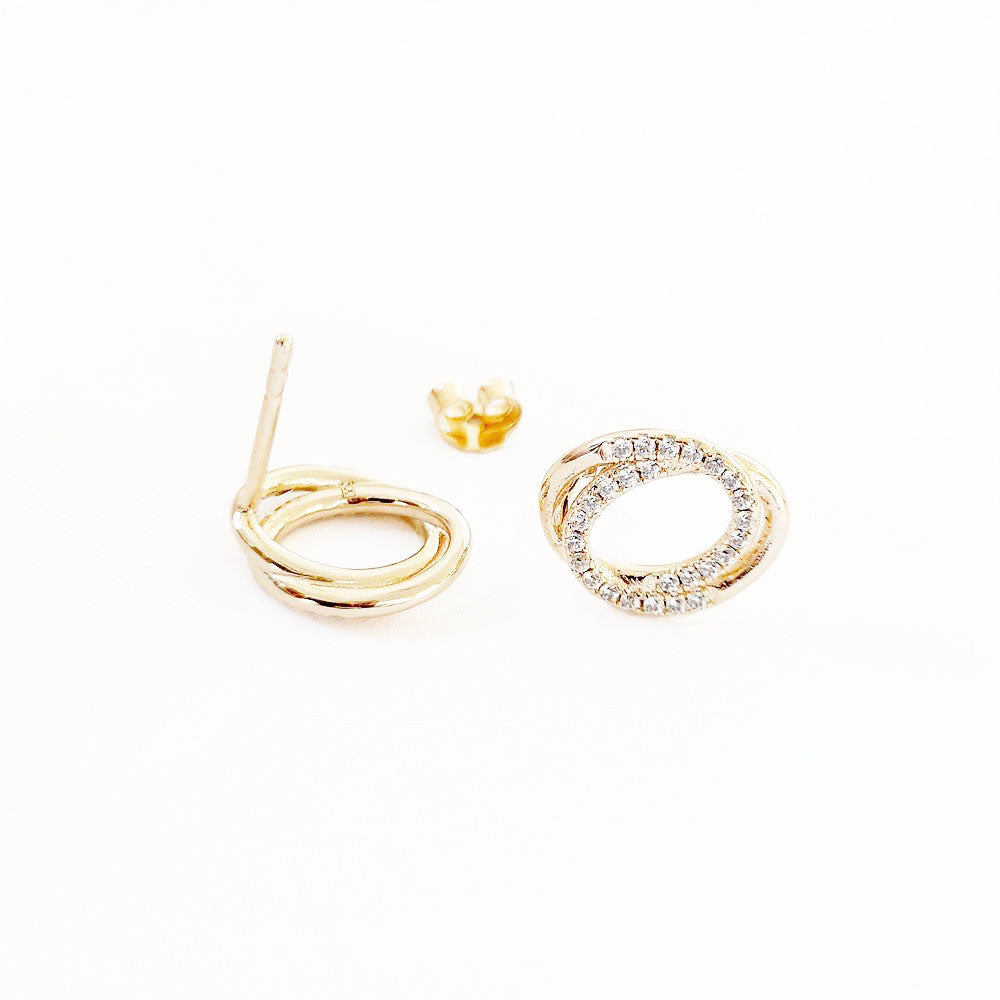 Boucle d'oreille femme plaqué or 18K zirconium Universe Bellaime 3