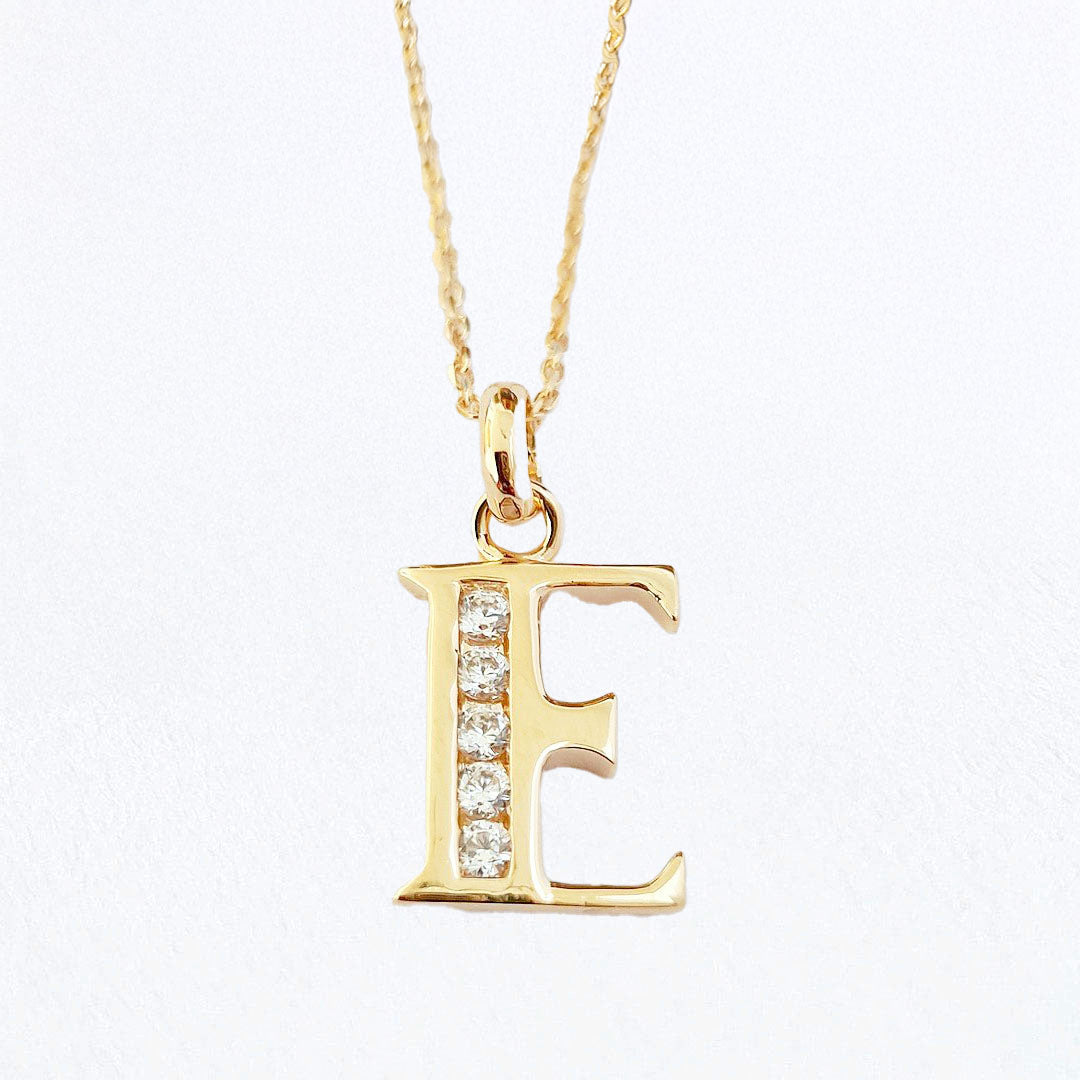 Collier lettre E - Basic & Perfect - Plaqué Or 18K Zirconium - Bellaime
