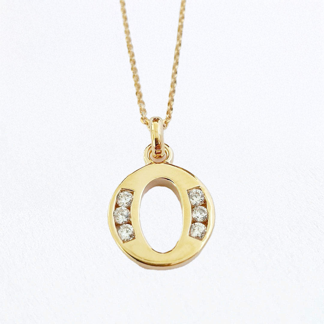 Collier lettre O - Basic & Perfect - Plaqué Or 18K Zirconium - Bellaime
