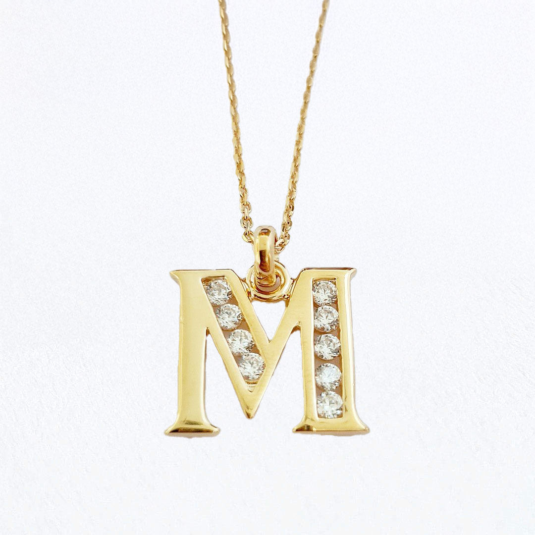 Collier lettre M - Basic & Perfect - Plaqué Or 18K Zirconium - Bellaime