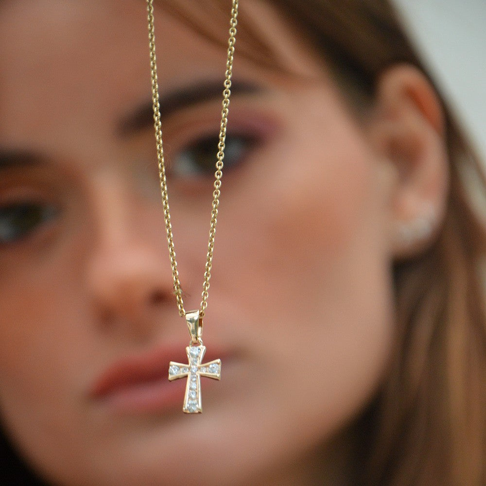 Collier croix femme plaqué or 18K zirconium Bellaime 3