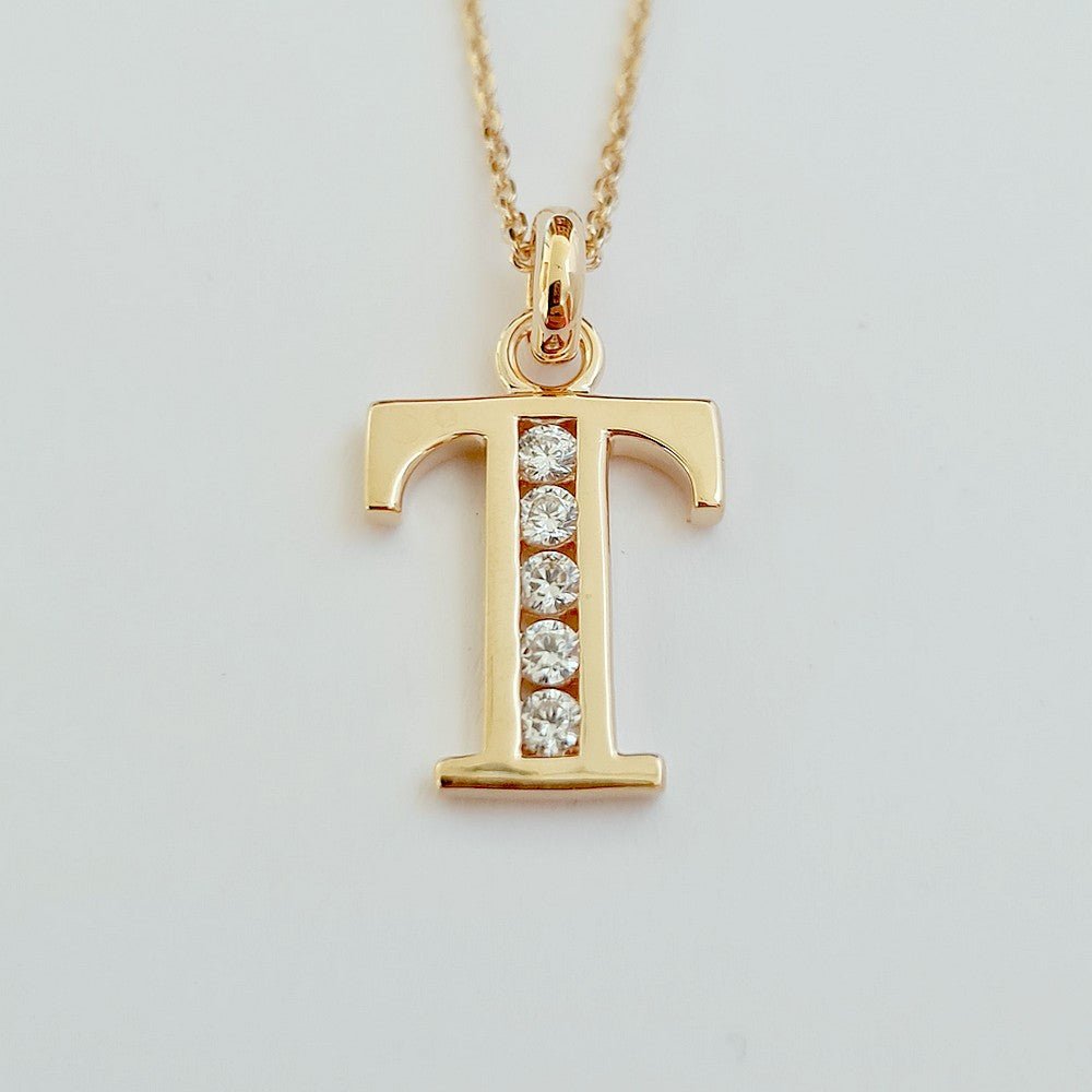 Collier Lettre E - Basic & Perfect - Plaqué Or 18K Zirconium - Bellaime