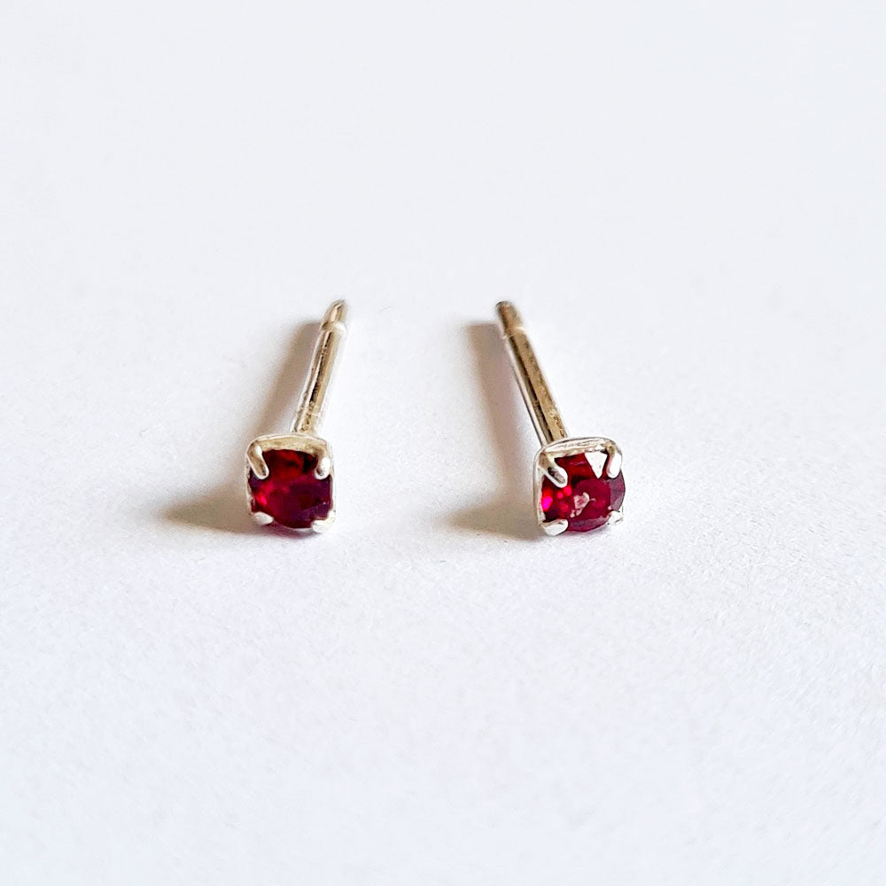 Boucle d'oreille rouge puce argent 925 cristal Love It Bellaime 3