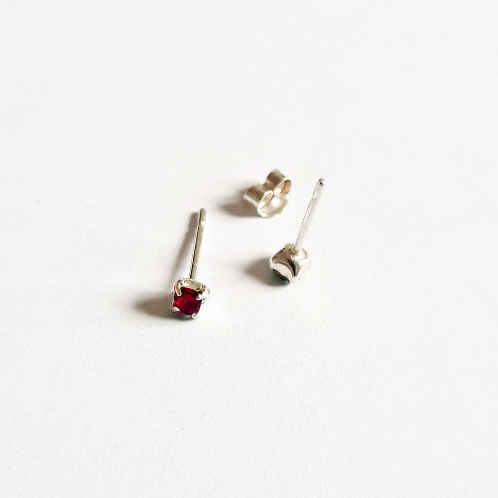 Boucle d'oreille rouge puce argent 925 cristal Love It Bellaime 5