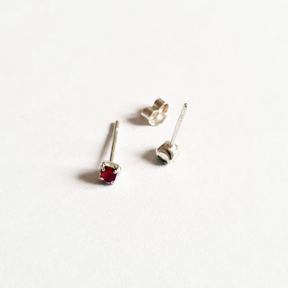 Boucle d'oreille rouge puce argent 925 cristal Love It Bellaime 5