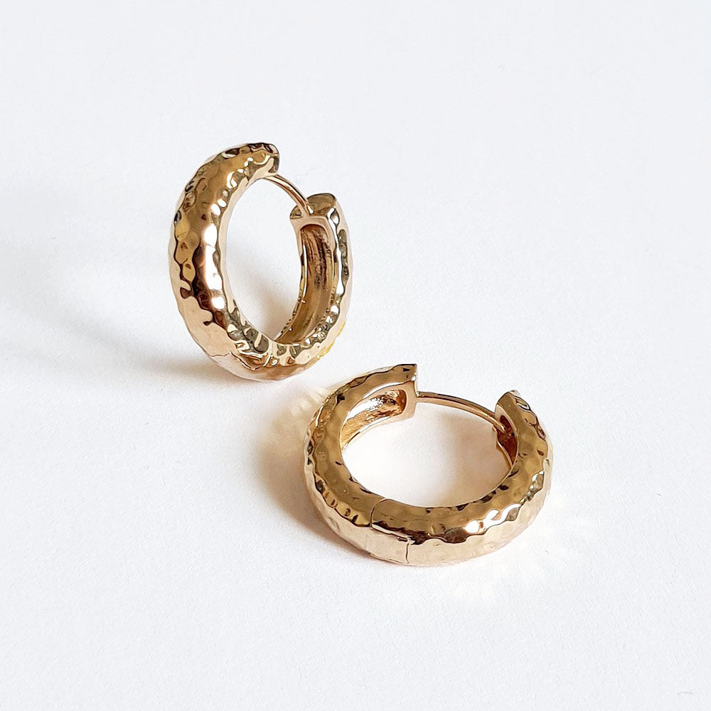 Boucles d'oreilles créoles plaqué or 18K 2 cm Camilla Bellaime 5