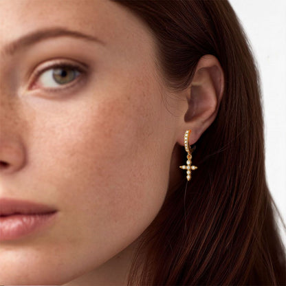 Boucle d'oreille croix individuelle plaqué or 18K zirconium 1 cm Bellaime 2