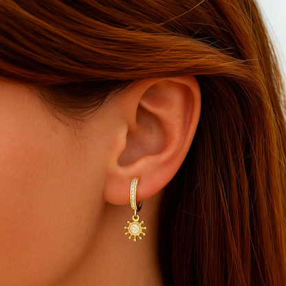 Boucle d'oreille individuelle plaqué or 18K zirconium 1 cm Sun Bellaime 2