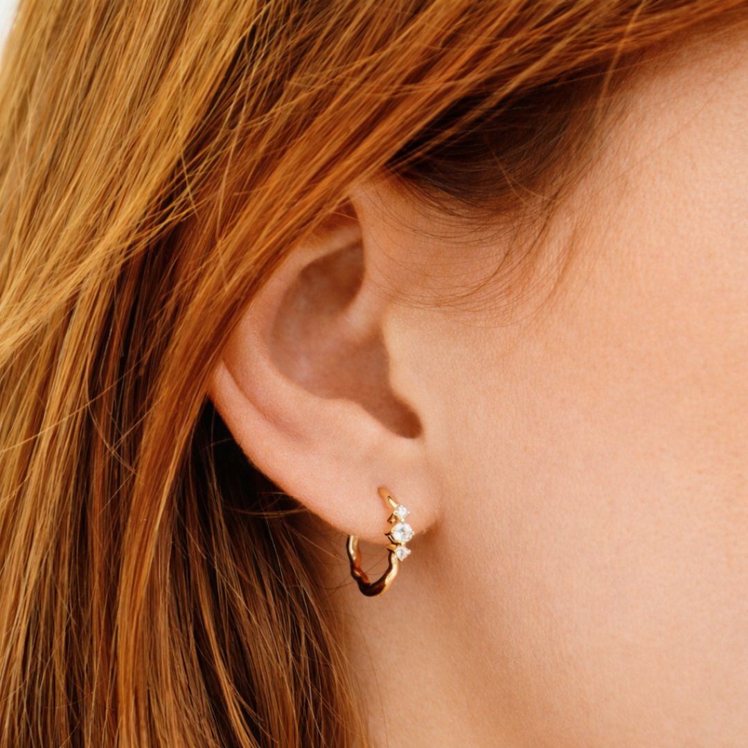 Boucles d'oreilles créoles plaqué or 18K zirconium 1,5 cm Wallace Trio Bellaime 2