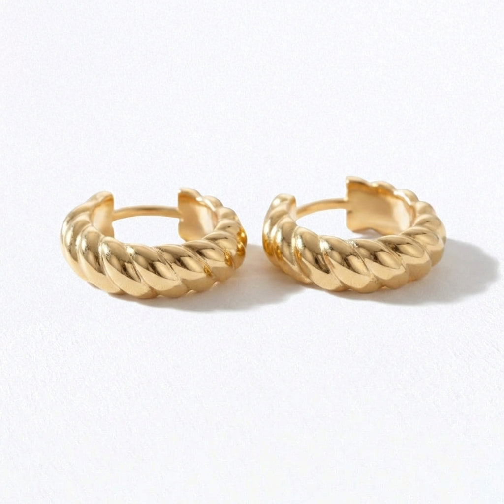 Boucles d'oreilles créoles plaqué or 18K Adele Bellaime 5