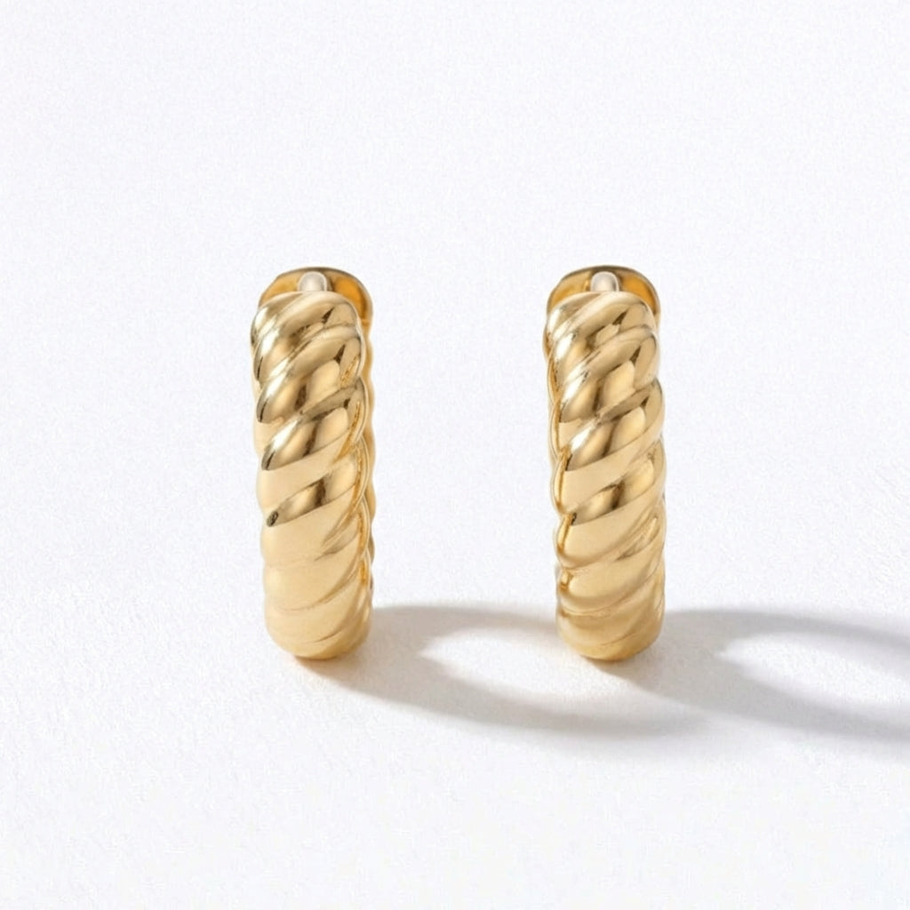 Boucles d'oreilles créoles plaqué or 18K Adele Bellaime 6