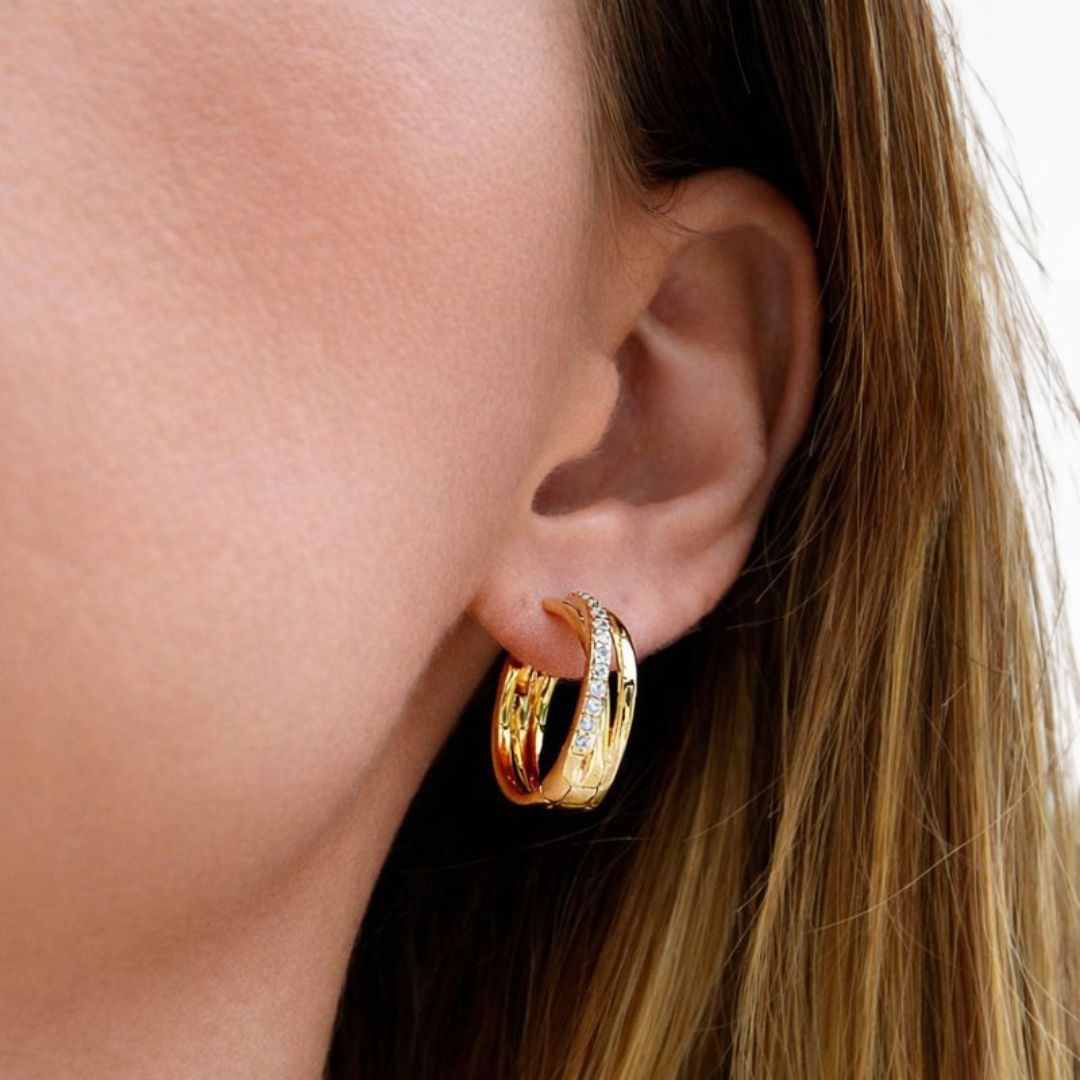 Boucles d'oreilles créoles plaqué or 18K zirconium 2 cm Carla Bellaime 5