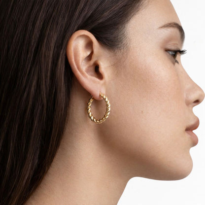 Boucles d'oreilles créoles plaqué or 18K Daphnée Bellaime 3