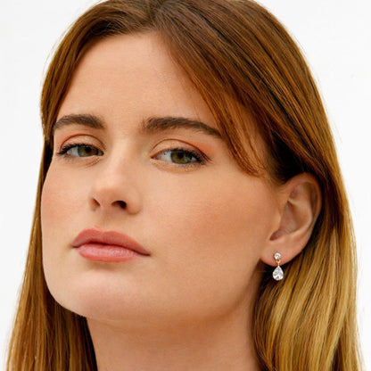 Boucle d'oreille pendante plaqué or zirconium 1,5 cm Gigi Bellaime 3