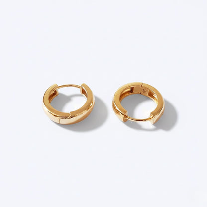 Boucles d'oreilles créoles plaqué or 18K 1,5 cm Buggy Bellaime 4