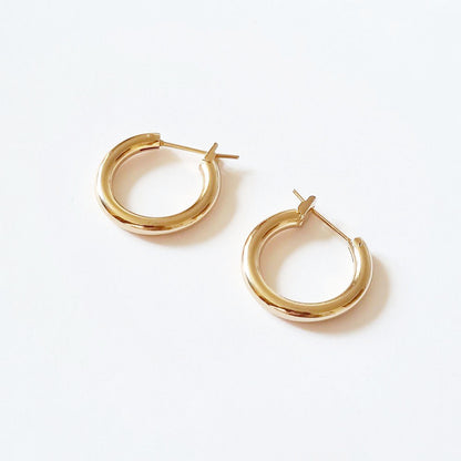 Boucles d'oreilles créoles plaqué or 18K 2 cm Harton Bellaime 4