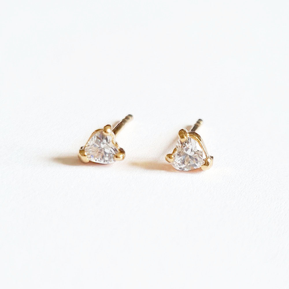Boucle d'oreille coeur puce plaqué or 18K zirconium Heart of Glass Bellaime 3