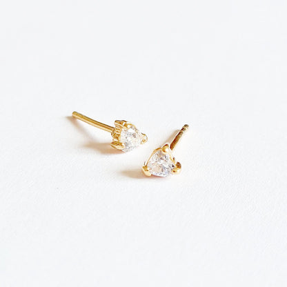 Boucle d'oreille coeur puce plaqué or 18K zirconium Heart of Glass Bellaime 6
