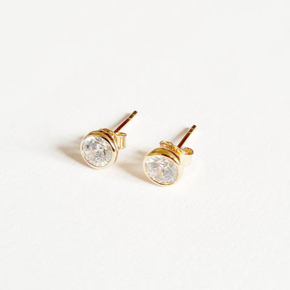 Puces d'oreilles plaqué or 18K zirconium Joy Bellaime 2