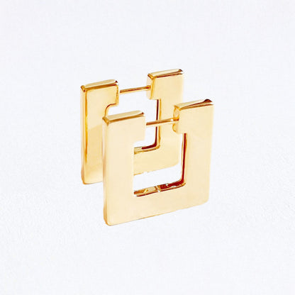 Boucles d'oreilles créoles carrées plaqué or 18K 2,3 cm Love Story Bellaime