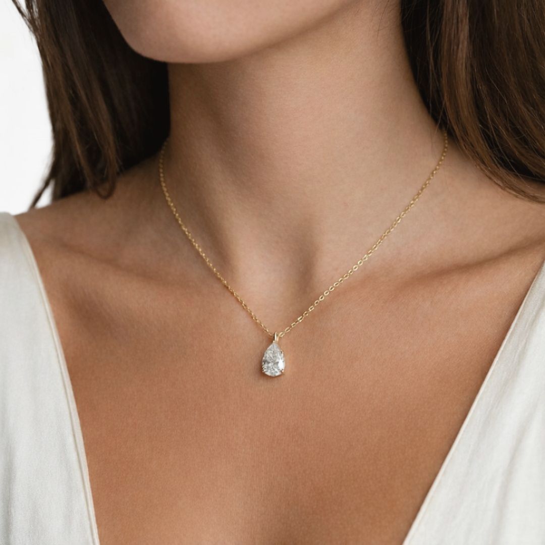 Collier solitaire goutte plaqué or 18K Bellaime 3