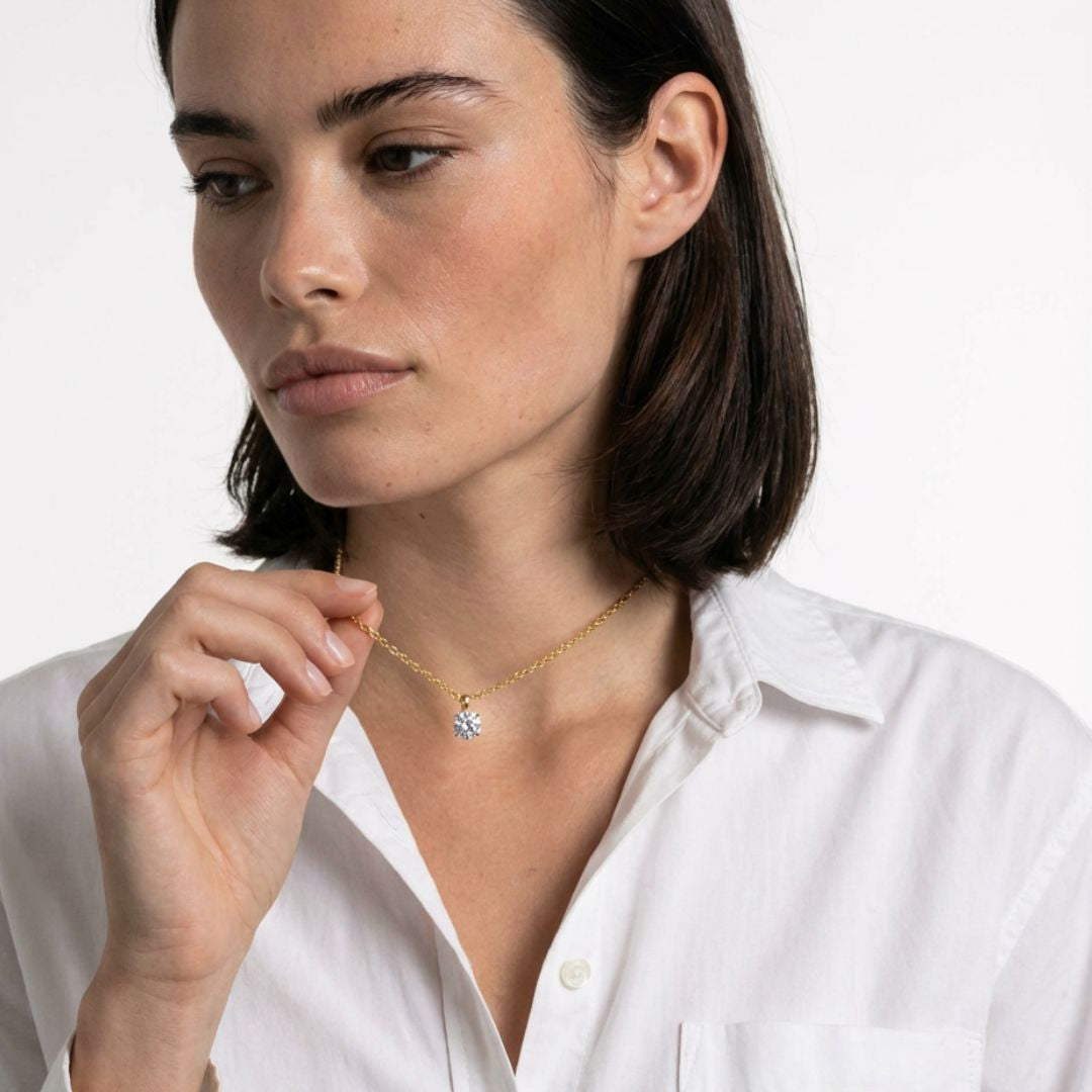 Collier solitaire plaqué or 18K Bellaime 3