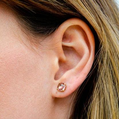 Puce d'oreille rose plaqué or 18K cristal Gabriella Bellaime 2