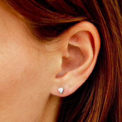 Puce d'oreille coeur argent 925 zirconium Heart of Glass Bellaime 2