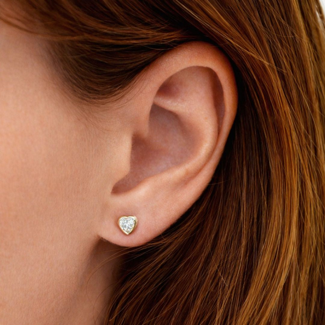 Boucle d'oreille coeur puce plaqué or 18K zirconium Romance Bellaime 2