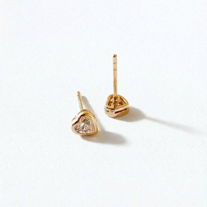 Boucle d'oreille coeur puce plaqué or 18K zirconium Romance Bellaime 5