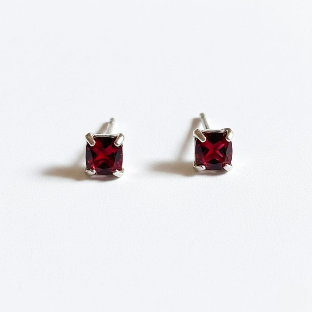 Puces d'oreilles rouge argent 925 cristal Love It Bellaime