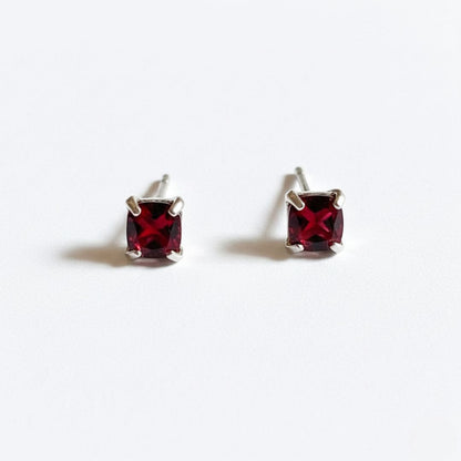Puces d'oreilles rouge argent 925 cristal Love It Bellaime