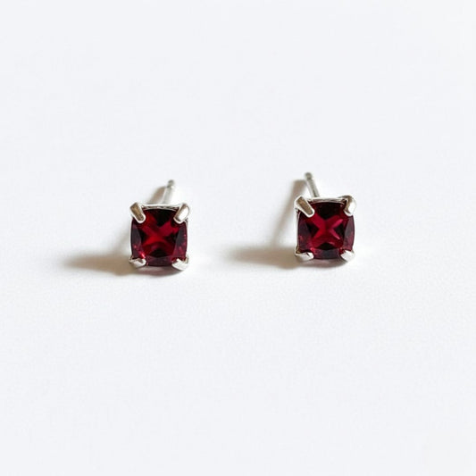 Puces d'oreilles rouge argent 925 cristal Love It Bellaime