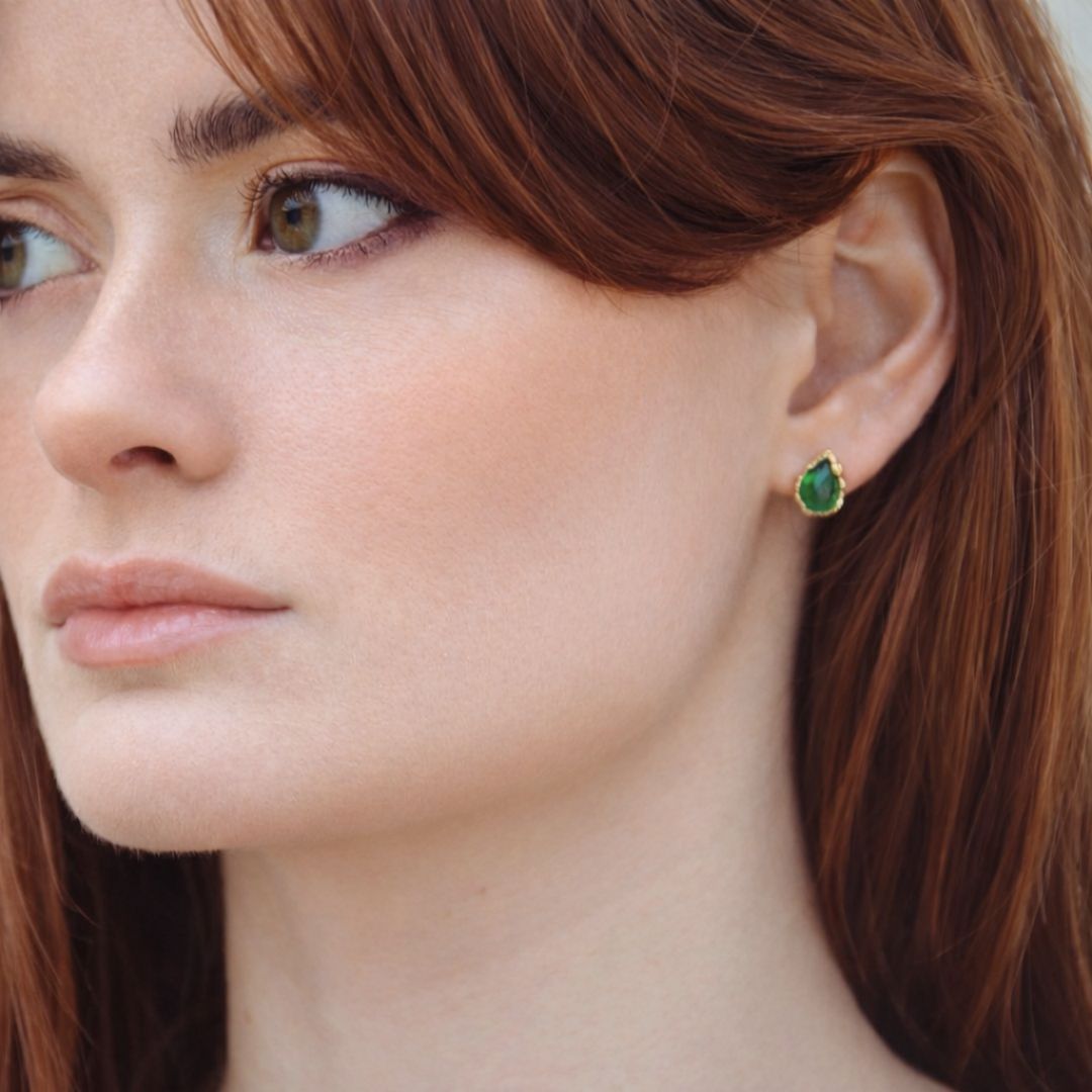 Puce d'oreille vert plaqué or 18K zirconium Devina Bellaime 3