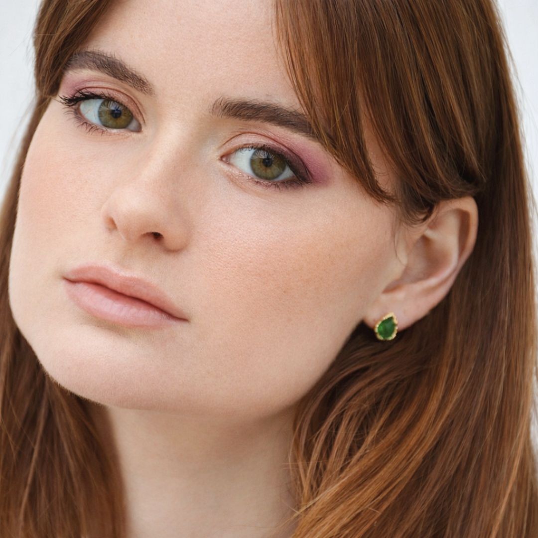 Puce d'oreille vert plaqué or 18K zirconium Devina Bellaime 4