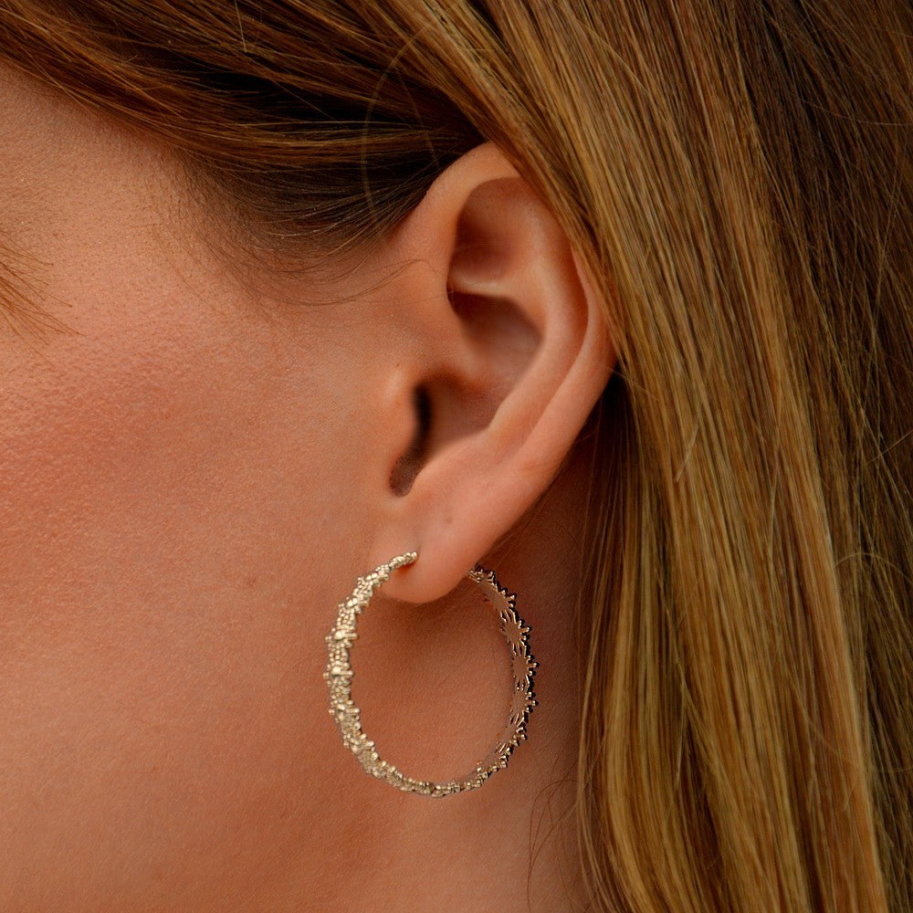Boucles d'oreilles créoles torsadées argent 925 3 cm Heather Bellaime 2