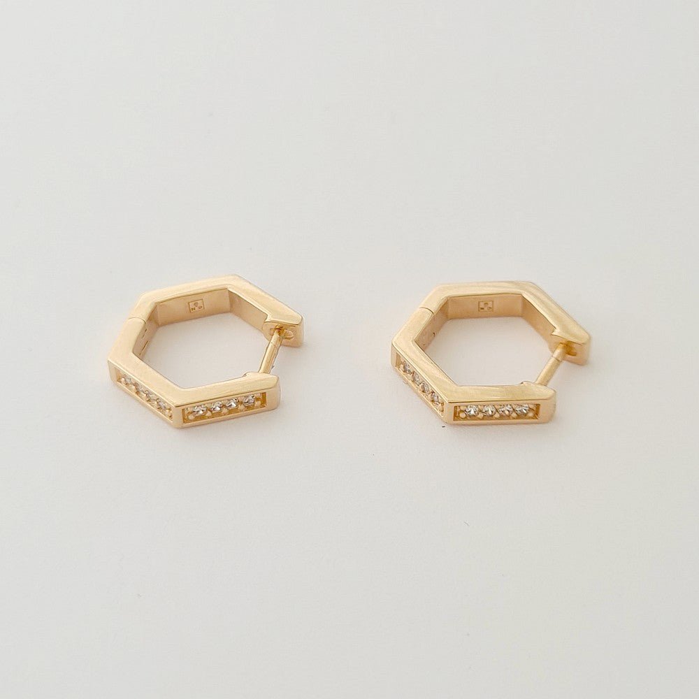 Boucles d'Oreilles Baby Geo - Créoles Plaqué Or 18K et Zirconium - 1,5 cm - Bellaime